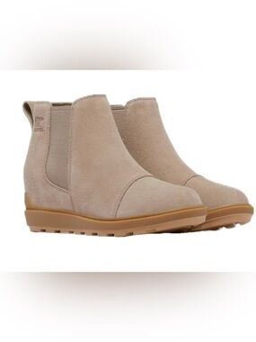 Sorel Evie II Beige Suede Chelsea Boots 7.5